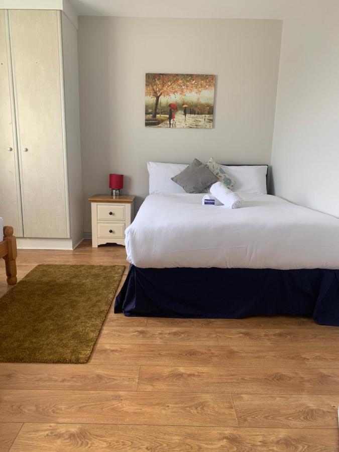 Newcastle Townhouse Apartment Голуей Екстериор снимка