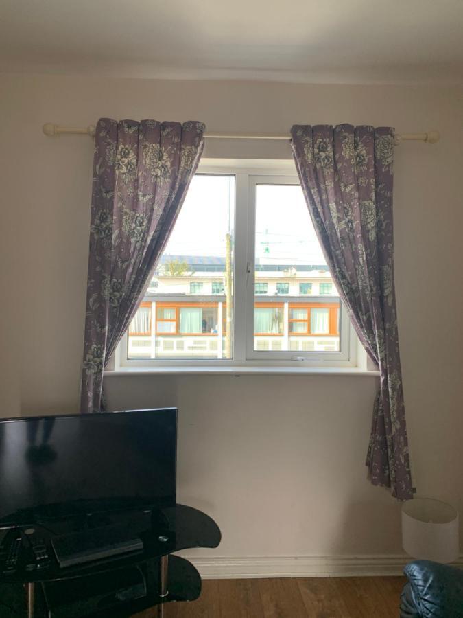 Newcastle Townhouse Apartment Голуей Екстериор снимка