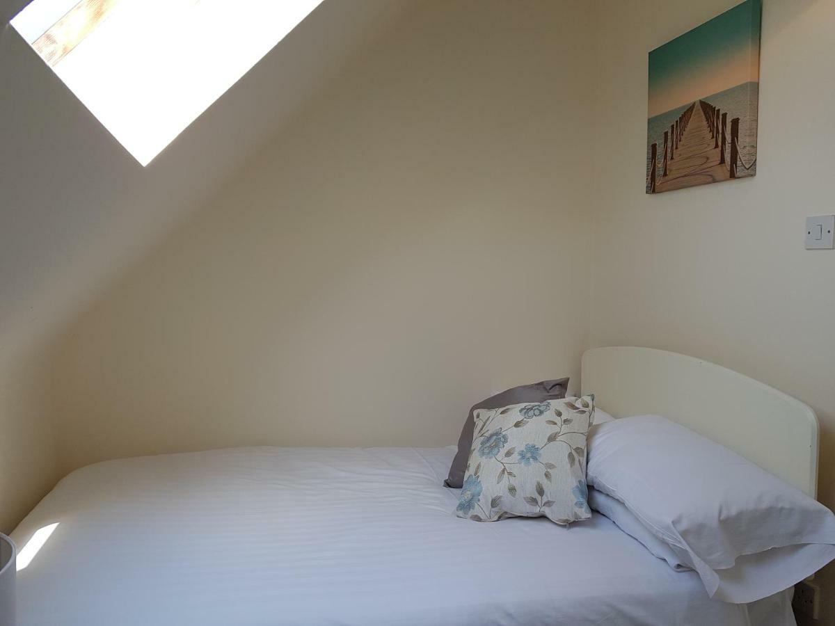 Newcastle Townhouse Apartment Голуей Екстериор снимка
